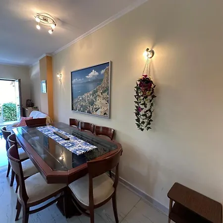 公寓 Home Himara 希马拉