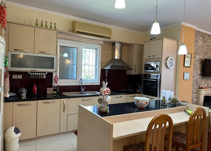 Home Himara Apartment